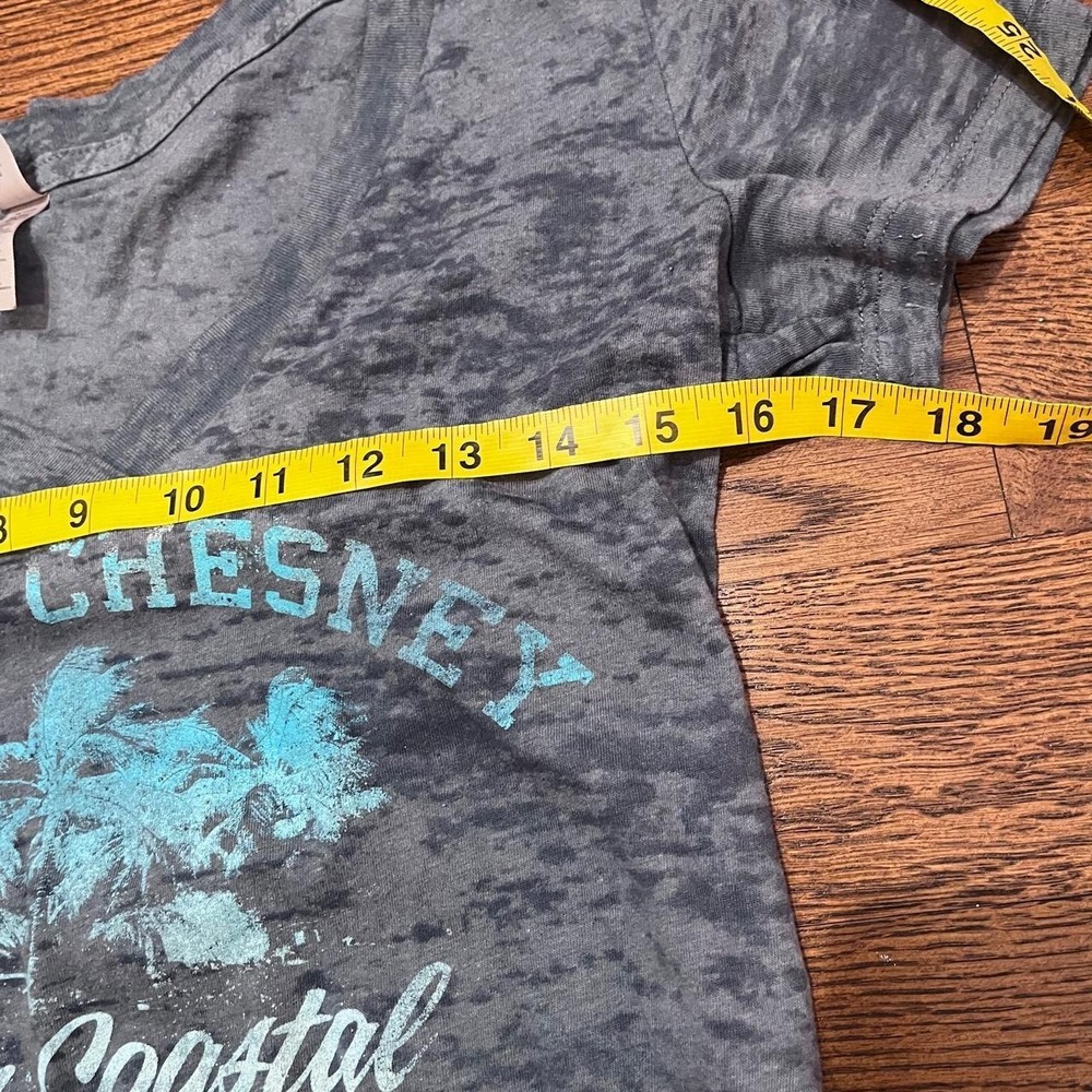 ⭐y2k gray v neck beachy palm tree graphic top small - Picture 5 of 7